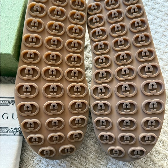 Gucci women’s GG sneaker size 37.5 E/ 7.5B - Picture 8 of 9